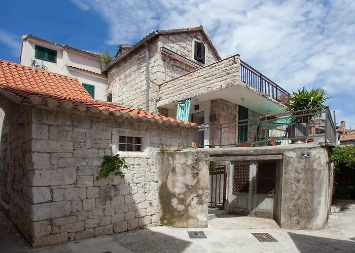 Paradise Apartment With Big Sunny Terrace In The Old Town, Few Meters From The Sea & Riva Promenade