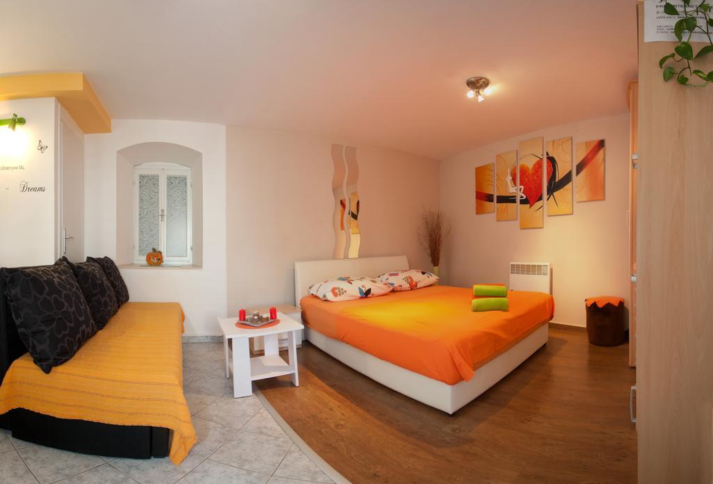 Paradise With Big Sunny Terrace In The Old Town, Few Meters From The Sea & Riva Promenade Apartment Split